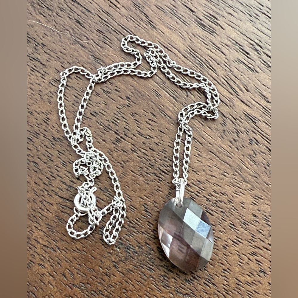 Purple brown molded lucite pendant silver tone chain - Picture 5 of 7